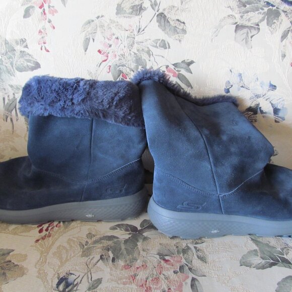 Skechers Gogamat Boots Women’s 10 Blue Suede Faux Fur Lining Excellent Condition - Picture 9 of 16